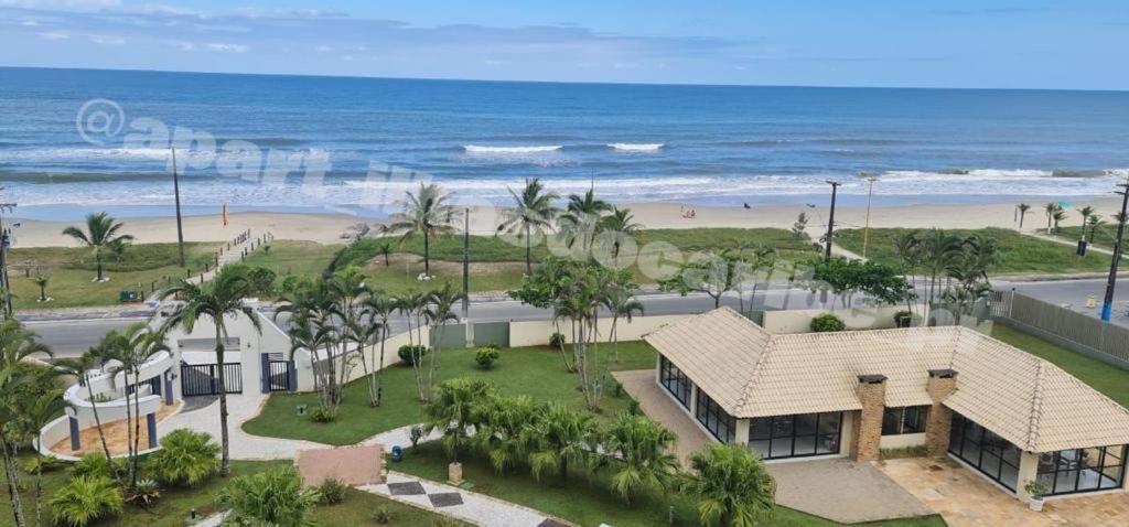 Apto Cond Ilhas Do Caribe - Pr - Beira Mar 马蒂尼奥斯 外观 照片