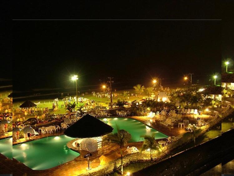 Apto Cond Ilhas Do Caribe - Pr - Beira Mar 马蒂尼奥斯 外观 照片
